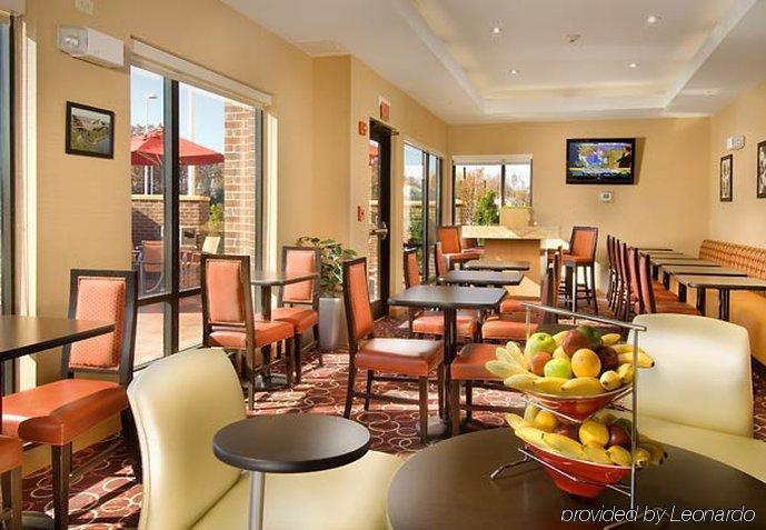 TownePlace Suites Lexington Park Patuxent River Naval Air Station Restaurant photo
